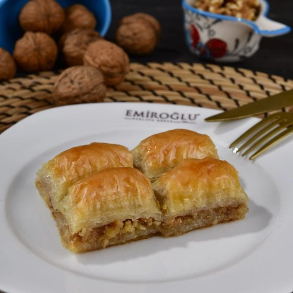 Cevizli Baklava