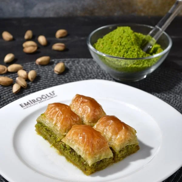 Fıstıklı Baklava 3