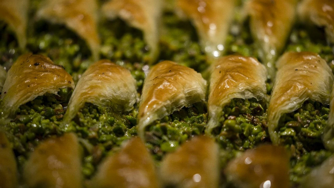 baklava yanında