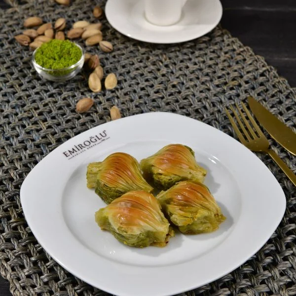 Midye Baklava 4