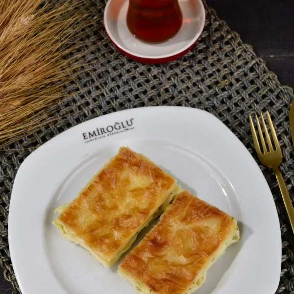 Peynirli Su Böreği 4